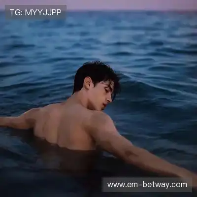仲灵楚